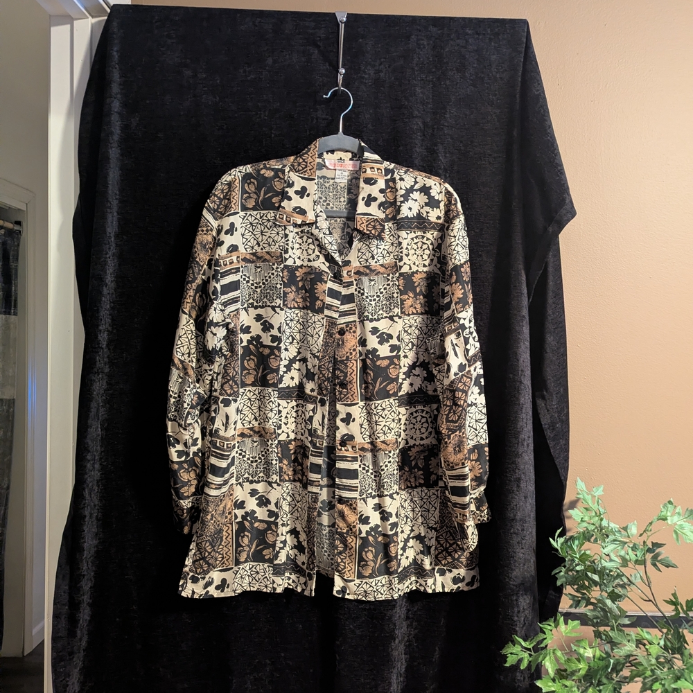 Elegant Patchwork Women's Blouse. 100% Silk.  Size Medium.